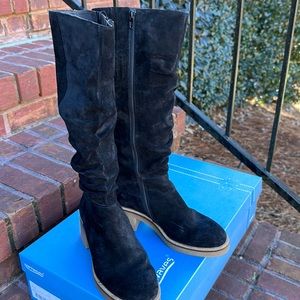Softwaves black suede boots 38 8